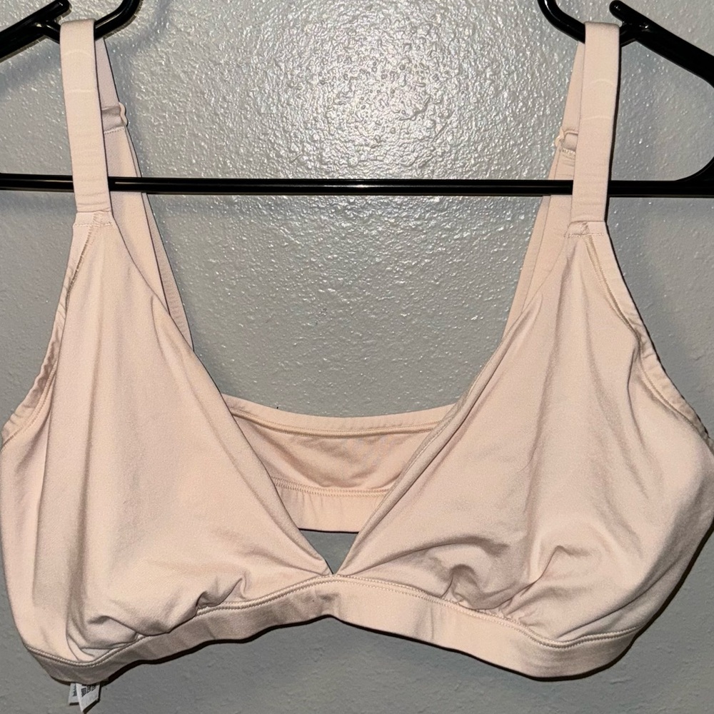 Victoria Secret PINK Base Stretch Triangle Bralette bra NWOT